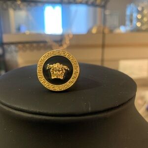 Unisex Gold and Black Medusa Ring